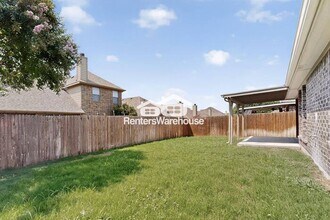 4016 Hollow Lake Rd in Roanoke, TX - Building Photo - Building Photo