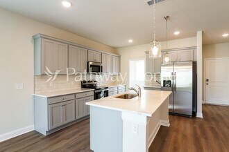 215 Limestone Wy in Lebanon, TN - Building Photo - Building Photo