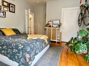8 Eulita Ter, Unit 2 in Boston, MA - Building Photo - Building Photo