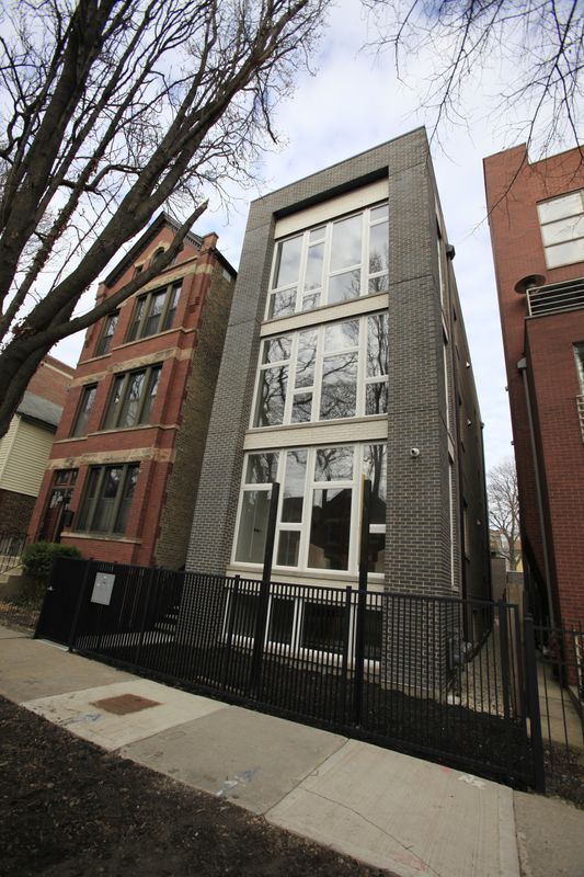 1029 N Winchester Ave in Chicago, IL - Foto de edificio - Building Photo