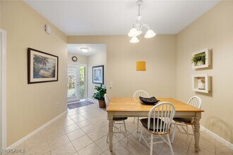 3955 Deer Crossing Ct in Naples, FL - Building Photo - Building Photo