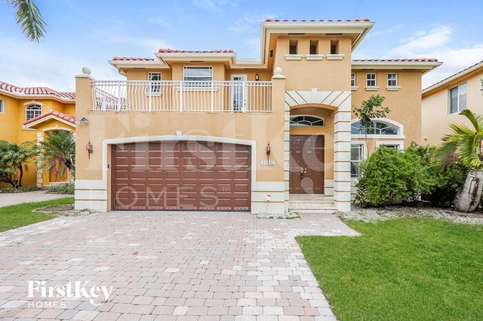 16493 SW 66th St in Miami, FL - Building Photo