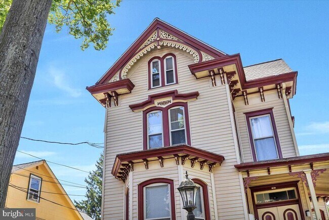 16 Lincoln Ave in Haddonfield, NJ - Building Photo - Building Photo