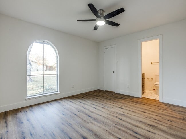 326 Wildbriar Dr in Garland, TX - Building Photo - Building Photo