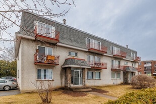 1950 Albert-Murphy Av in Laval, QC - Building Photo