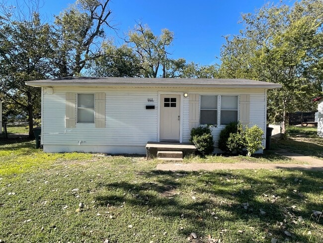 property at 1903 N 4th St