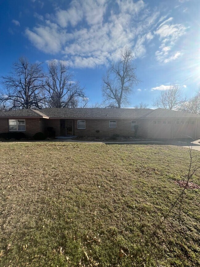 1404 Melrose Dr in Norman, OK - Building Photo - Building Photo