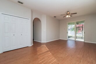 1741 Mountclair Ct in Mount Dora, FL - Building Photo - Building Photo
