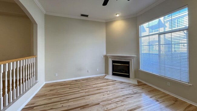 property at 5730 S Glennie Ln