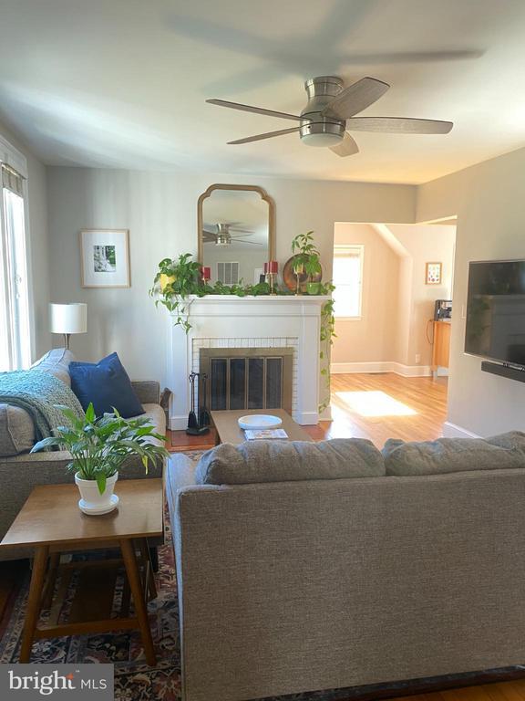 1406 N Glebe Rd in Arlington, VA - Building Photo - Building Photo