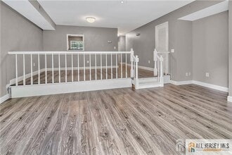 722 Darlington Dr in Old Bridge, NJ - Foto de edificio - Building Photo