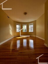 49 St Mary's St in Brookline, MA - Building Photo - Building Photo