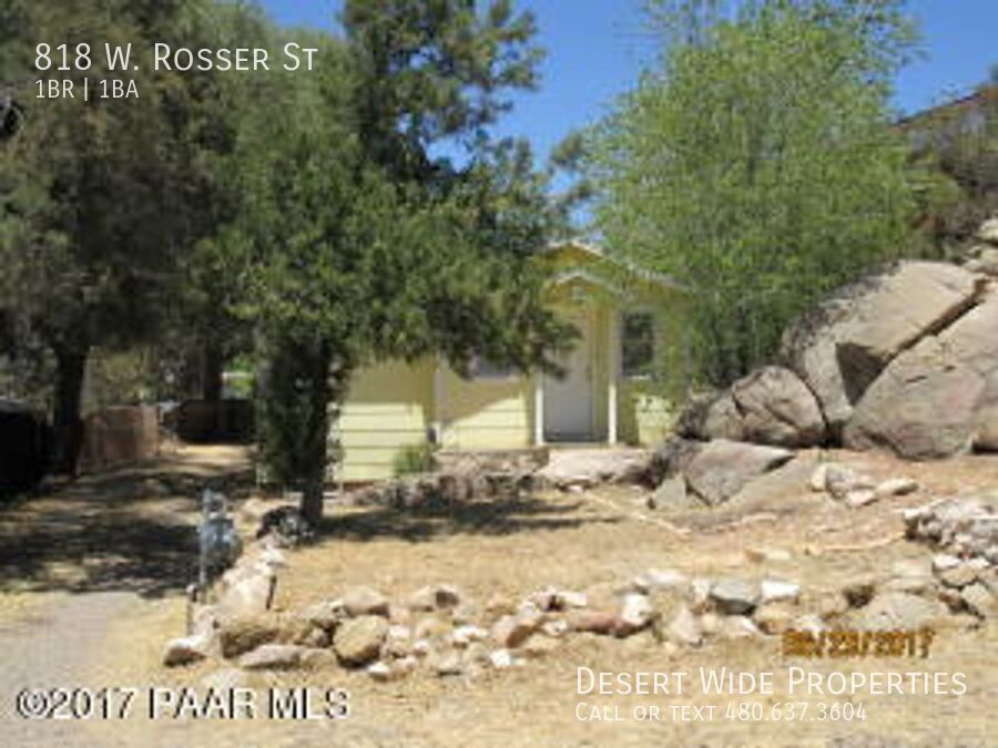 818 W Rosser St in Prescott, AZ - Foto de edificio