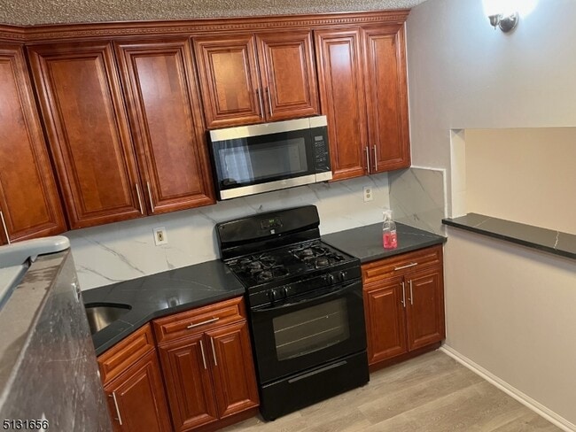2409 Doolittle Dr in Bridgewater, NJ - Building Photo - Building Photo
