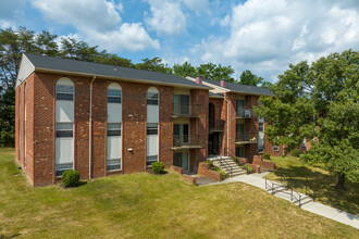 Fairbrook Park in Baltimore, MD - Foto de edificio - Building Photo