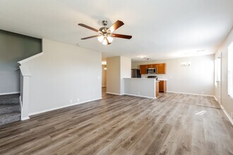 2323 Emory Knoll Dr in Fresno, TX - Foto de edificio - Building Photo