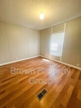 1921 John Hall Rd in Fayetteville, NC - Building Photo - Building Photo