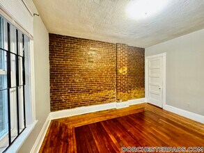 76 Florida St in Boston, MA - Building Photo - Building Photo