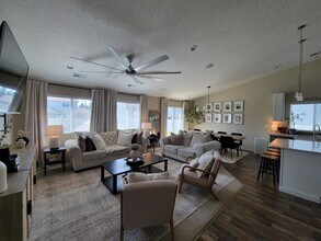 15407 N Renee Ct in Rathdrum, ID - Foto de edificio - Building Photo