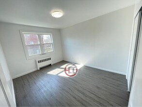 3250A Lucerne St, Unit Unit 1 in Bronx, NY - Building Photo - Building Photo