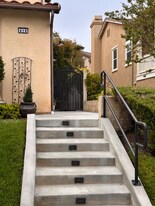 41 Via Cancion in San Clemente, CA - Building Photo