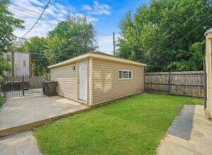 6430 S Green St in Chicago, IL - Foto de edificio - Building Photo