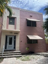 1335 Drexel Ave in Miami Beach, FL - Building Photo - Building Photo