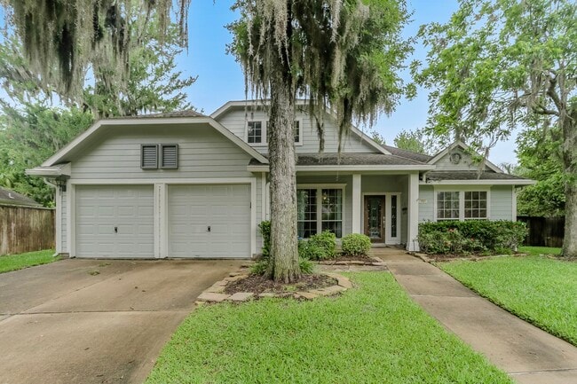 property at 1635 Fairview Dr