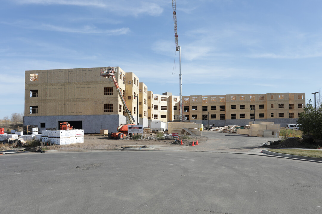 Groveland Village in Blaine, MN - Building Photo