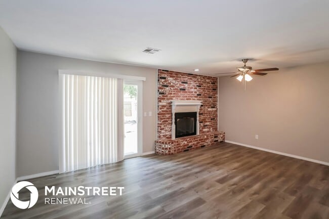 property at 2625 N Grant Ave