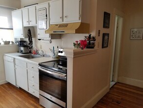 390 Highland Ave, Unit 402-31 in Somerville, MA - Foto de edificio - Building Photo