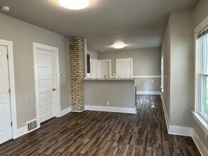 20 W Melvina St in Milwaukee, WI - Building Photo - Building Photo