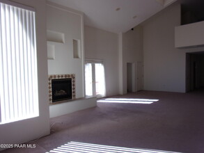 9737 E Rancho Vista Dr in Prescott Valley, AZ - Building Photo - Building Photo