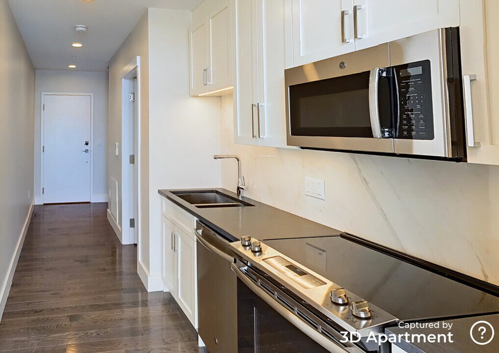 414 McGrath Hwy, Unit 314 in Somerville, MA - Building Photo