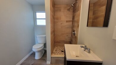 2811 4th St E in Bradenton, FL - Building Photo - Building Photo