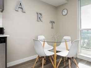 9377-9111 111 St NW, Unit SI ID1222964P in Edmonton, AB - Building Photo - Building Photo