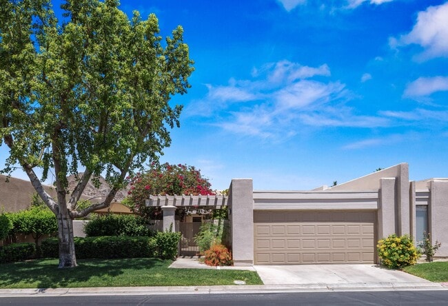 48114 Cll Seranas in La Quinta, CA - Building Photo - Building Photo