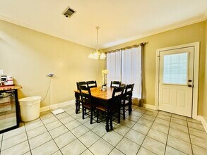 5578 Arialo Dr in Baton Rouge, LA - Foto de edificio - Building Photo