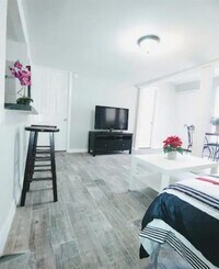 4115 Walker St photo'