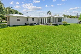 1459 Jefferson St in Hollywood, FL - Building Photo - Building Photo