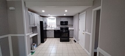 177 Logee St, Unit 1st Floor in Woonsocket, RI - Foto de edificio - Building Photo