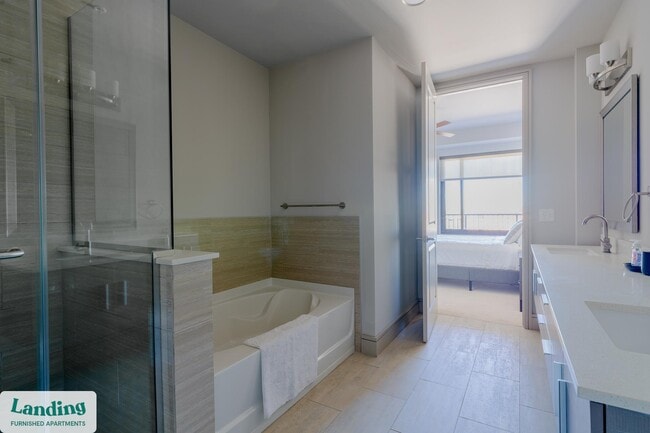 1414 Wood Hollow Dr, Unit 1-827 in Houston, TX - Building Photo - Building Photo