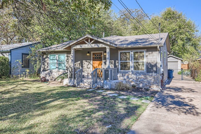 property at 1204 W St Johns Ave