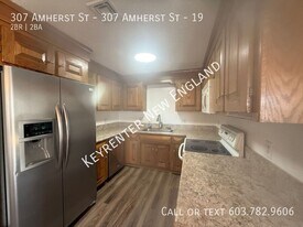 307B Amherst St in Nashua, NH - Building Photo