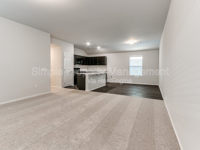 11448 SW 12th St in Yukon, OK - Building Photo - Building Photo