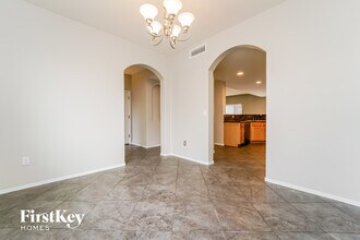 8202 S Placita Gijon in Tucson, AZ - Foto de edificio - Building Photo