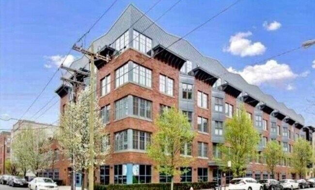 property at 727 Monroe St