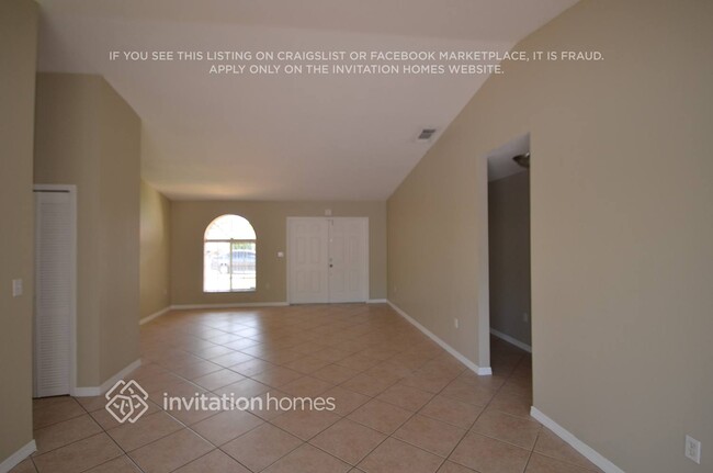 18015 SW 154th Pl in Miami, FL - Building Photo - Building Photo