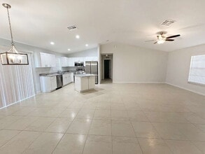 210 Manatee St in Ft. Myers, FL - Building Photo - Building Photo