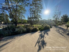 2907 Knox Ave in Los Angeles, CA - Foto de edificio - Building Photo